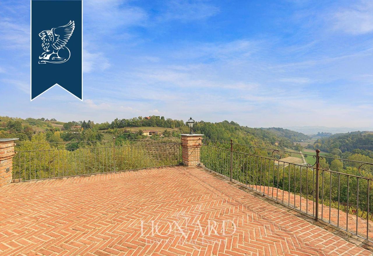 Вилла в Асти, Италия, 1 750 м² - фото 16