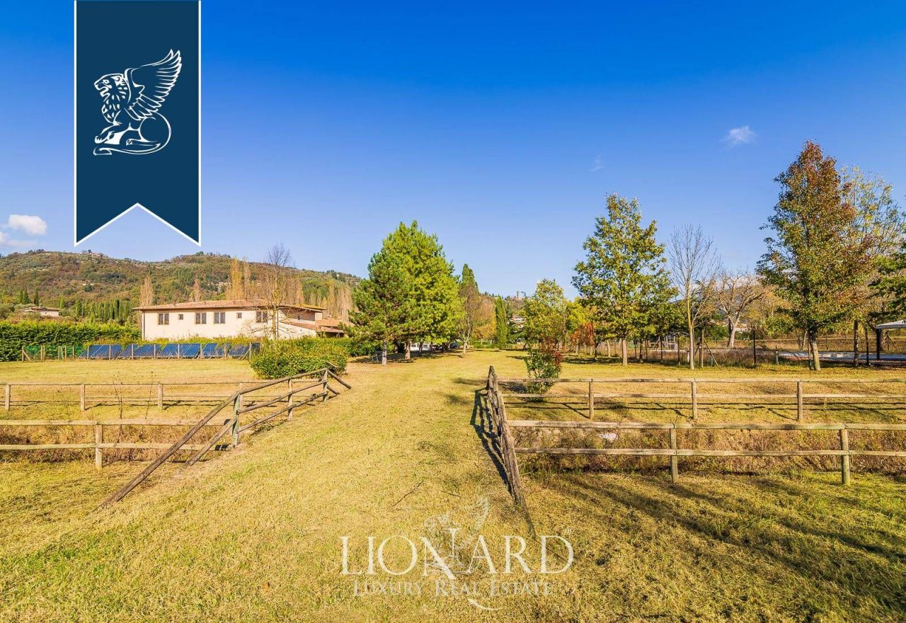 Отель, гостиница в Понтассьеве, Италия, 1 000 м² - фото 16