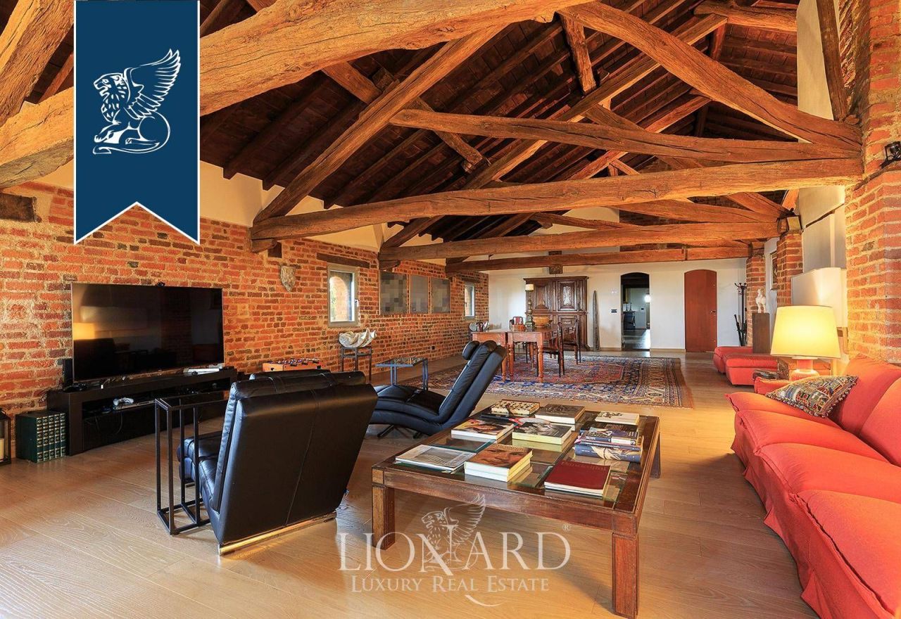 Замок в Павии, Италия, 2 600 м² - фото 16