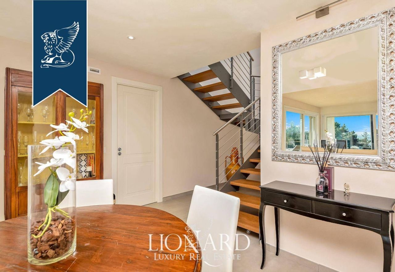 Вилла в Массарозе, Италия, 250 м² - фото 16