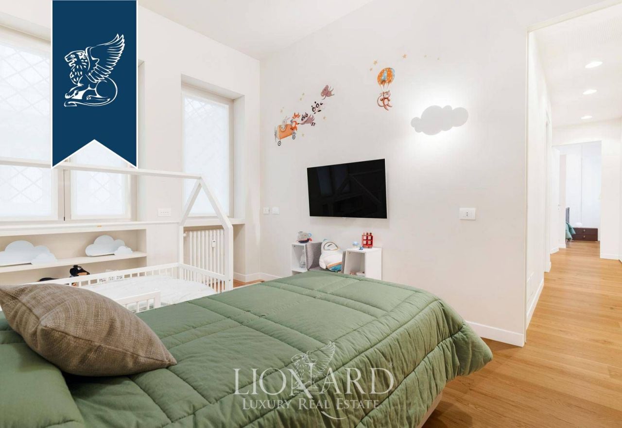 Апартаменты в Милане, Италия, 200 м² - фото 16