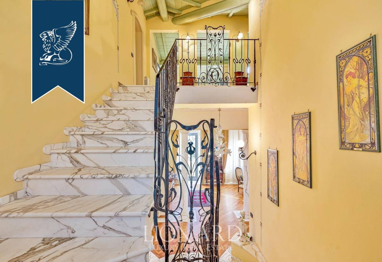 Вилла в Пизе, Италия, 400 м² - фото 16