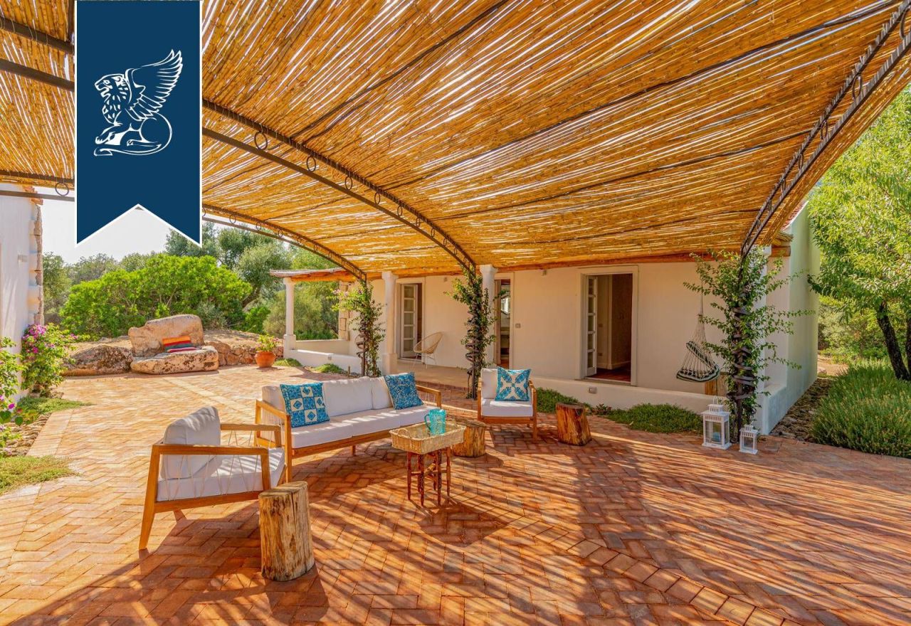 Вилла в Ольбии, Италия, 280 м² - фото 16