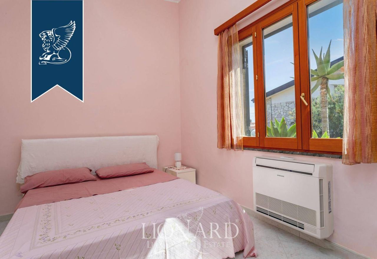 Вилла в Палермо, Италия, 350 м² - фото 16