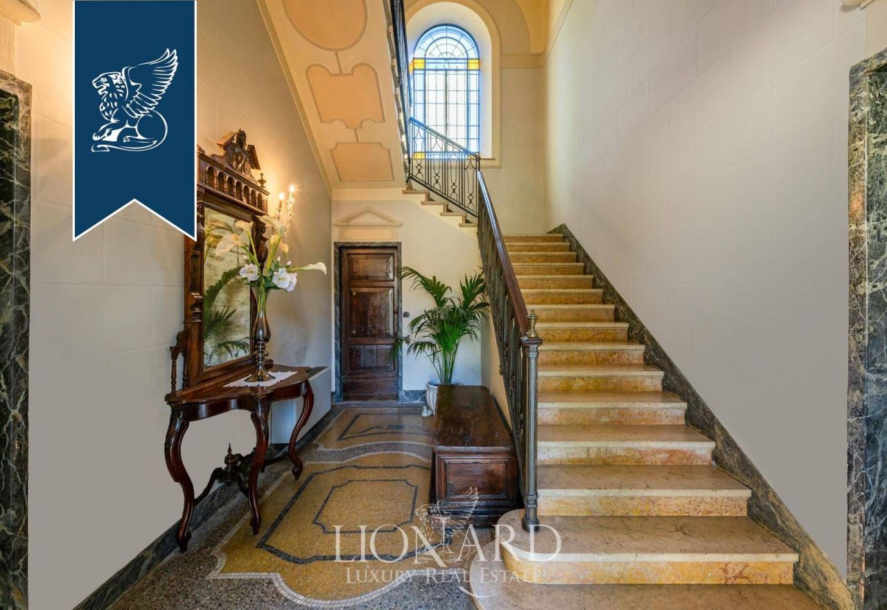 Ферма в Павии, Италия, 2 000 м² - фото 16