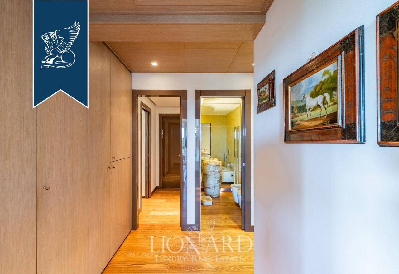 Апартаменты в Монце, Италия, 380 м² - фото 16