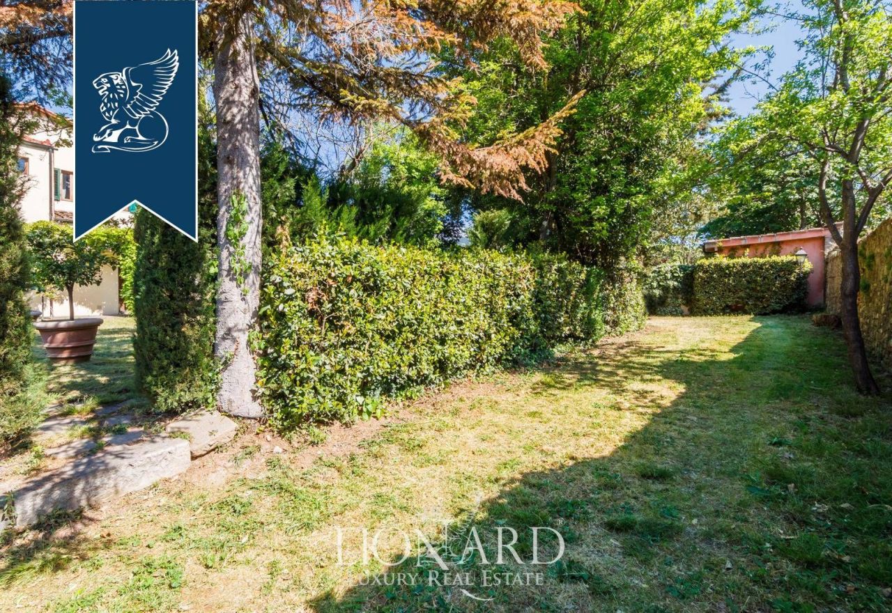 Вилла во Флоренции, Италия, 300 м² - фото 16