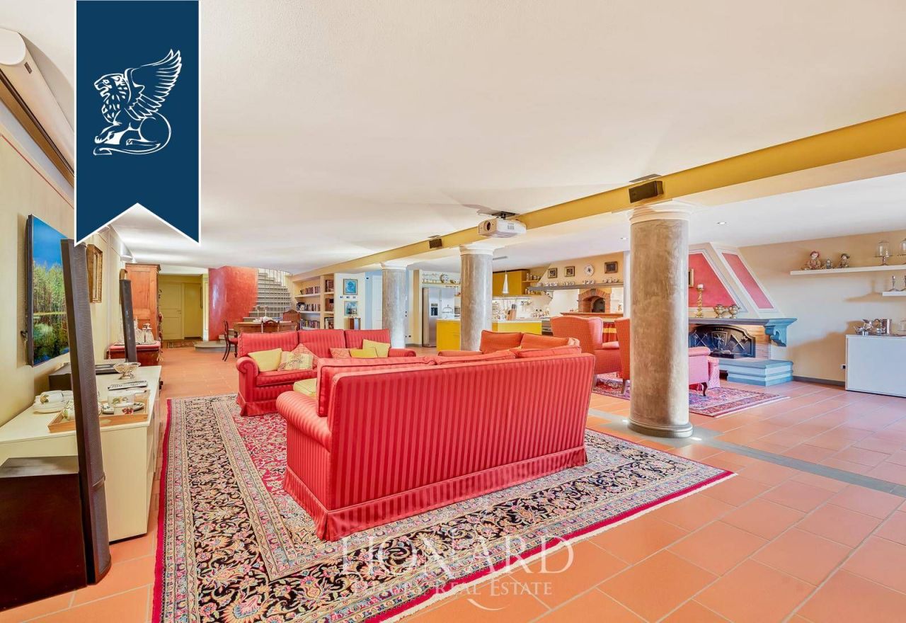 Вилла в Капаннори, Италия, 600 м² - фото 16