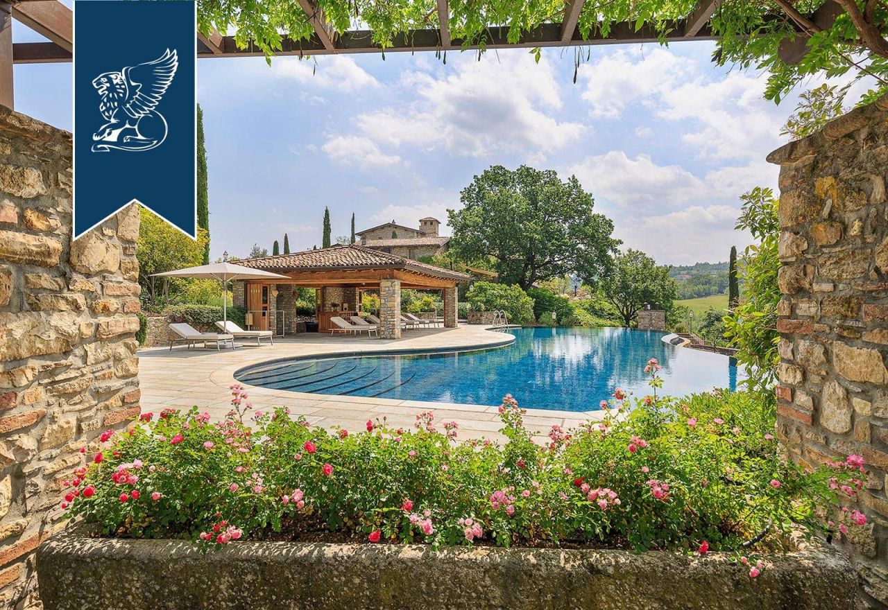 Замок в Пьяченце, Италия, 2 785 м² - фото 16