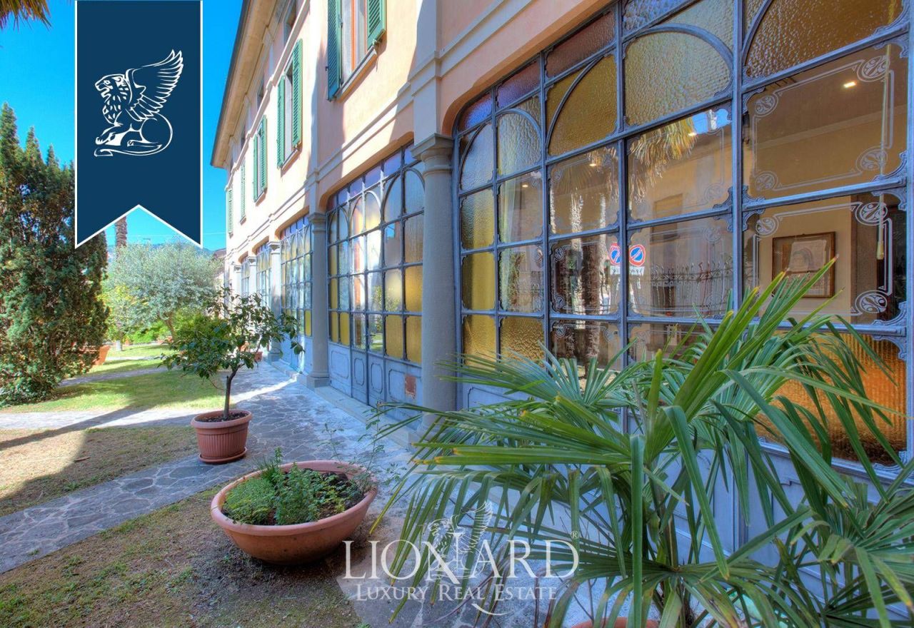 Вилла в Бергамо, Италия, 1 000 м² - фото 16