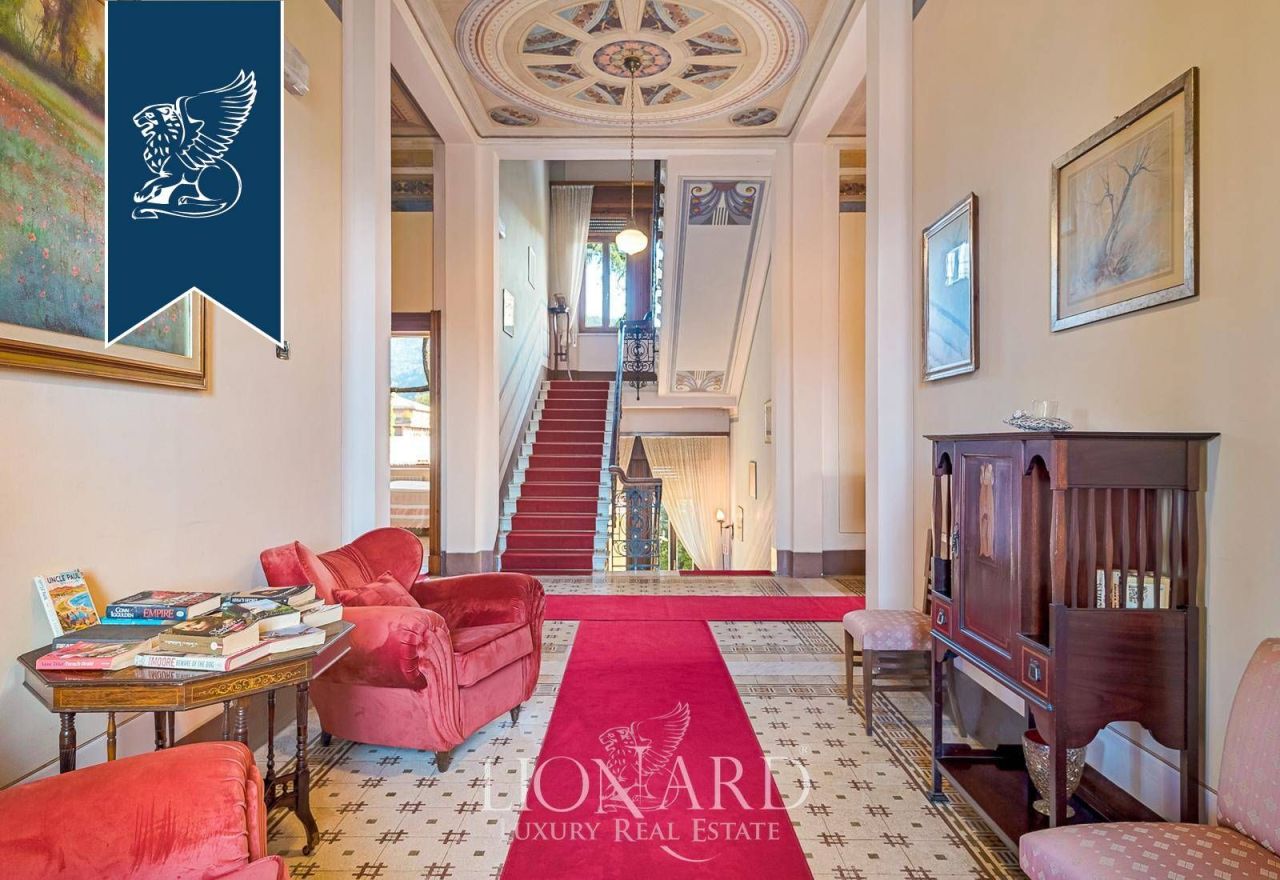 Отель, гостиница в Барге, Италия, 1 100 м² - фото 16