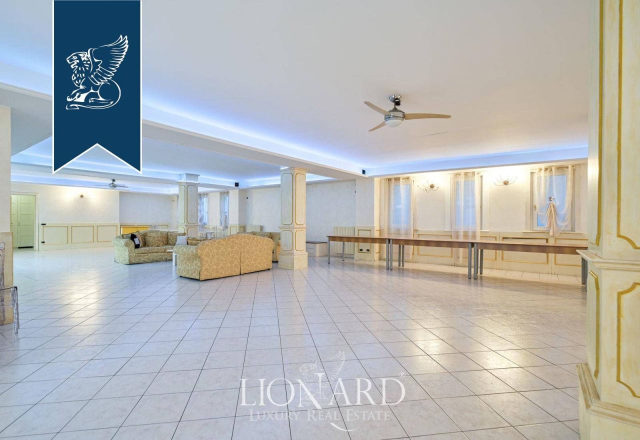 Вилла в Милане, Италия, 1 284 м² - фото 16