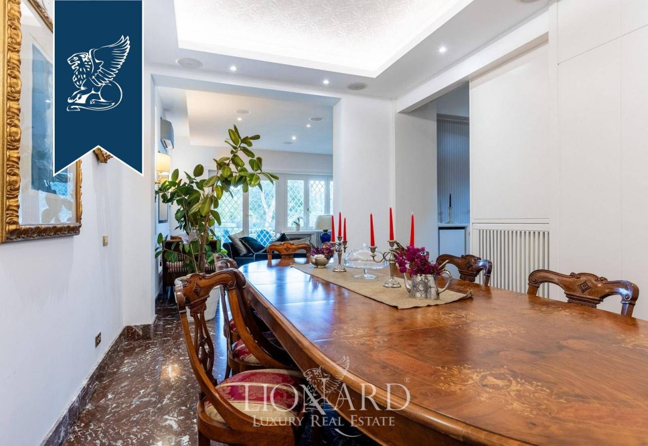 Вилла в Риме, Италия, 330 м² - фото 16