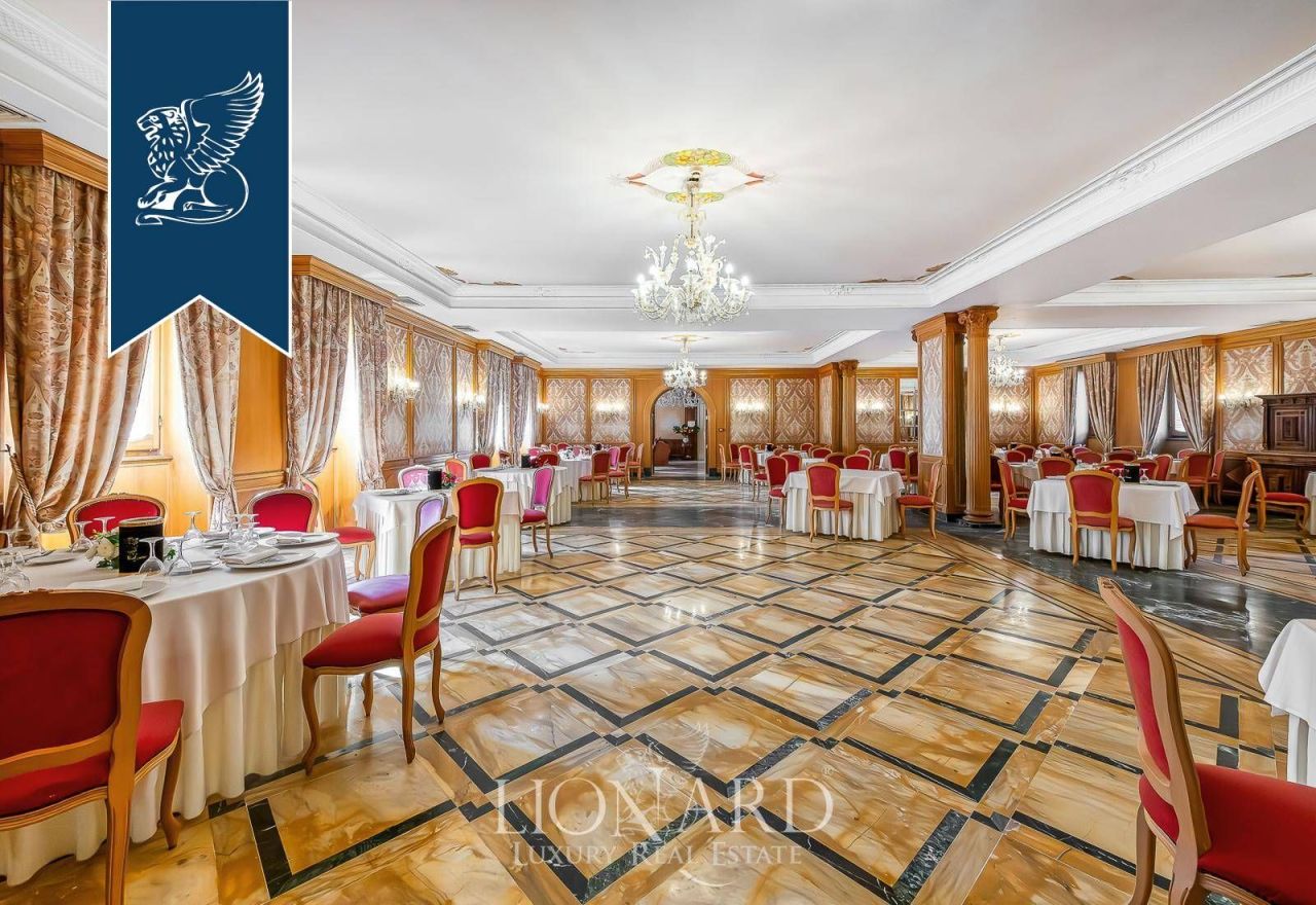 Отель, гостиница в Риме, Италия, 2 950 м² - фото 16