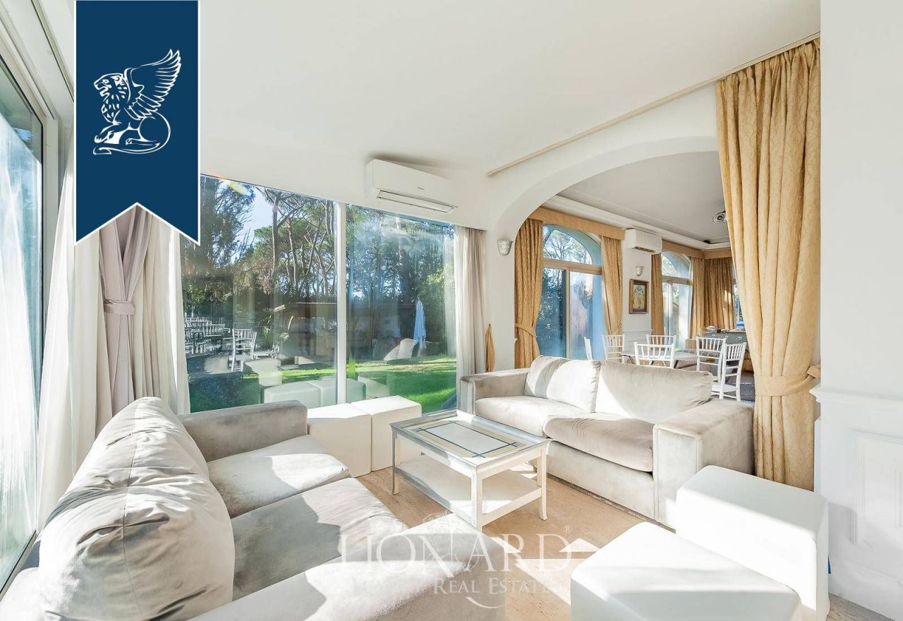 Вилла в Риме, Италия, 860 м² - фото 16