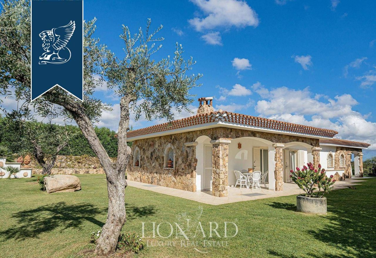 Вилла в Палау, Италия, 200 м² - фото 16