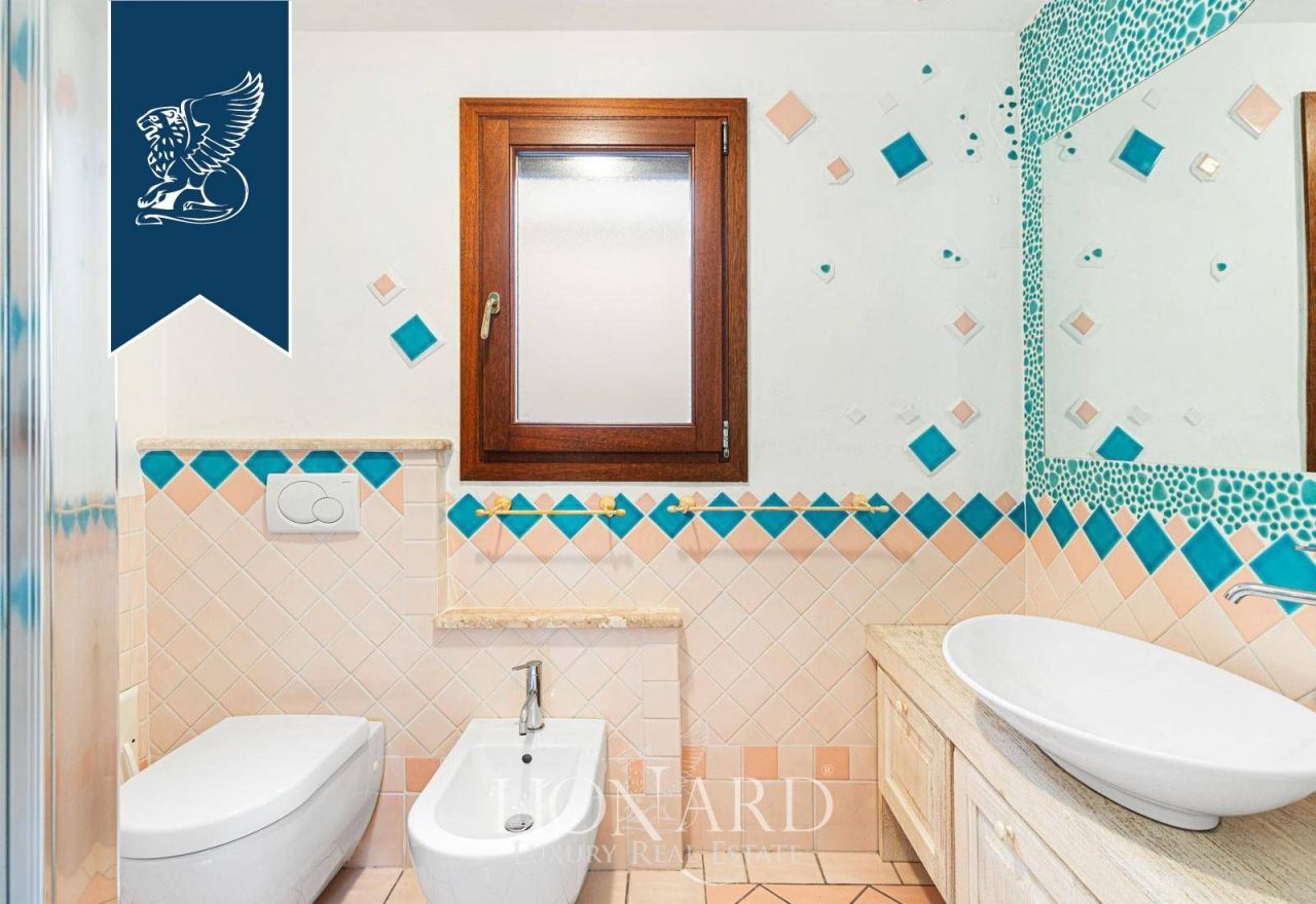 Вилла в Сан-Теодоро, Италия, 217 м² - фото 16