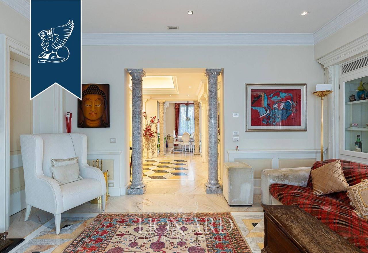 Вилла в Венеции, Италия, 600 м² - фото 16