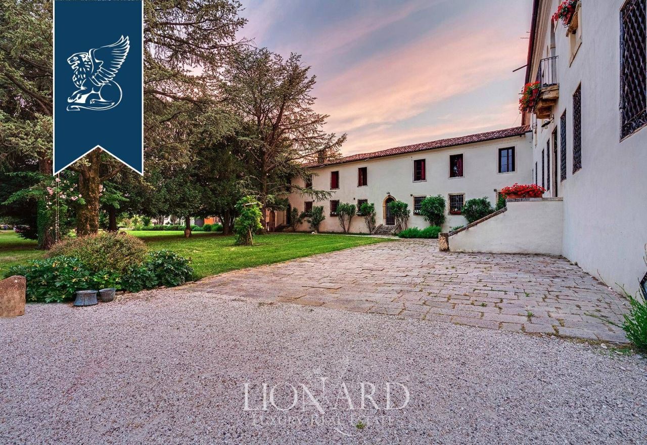 Вилла в Виченце, Италия, 3 900 м² - фото 16