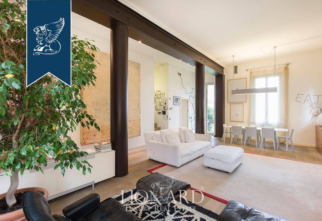 Вилла в Карате-Брианце, Италия, 660 м² - фото 16