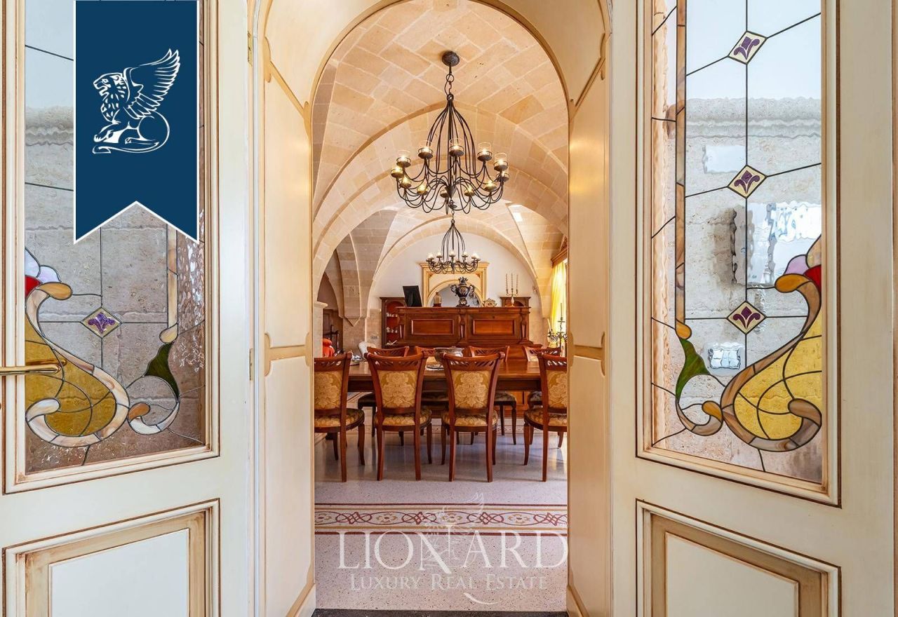 Вилла в Таранто, Италия, 1 000 м² - фото 16