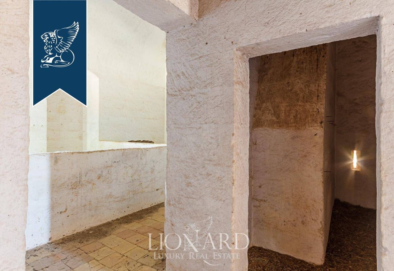 Ферма в Таранто, Италия, 1 200 м² - фото 16