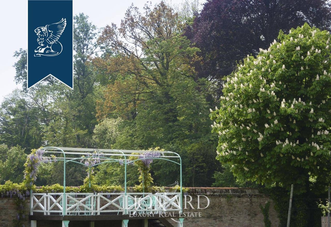 Вилла в Венеции, Италия, 1 500 м² - фото 16