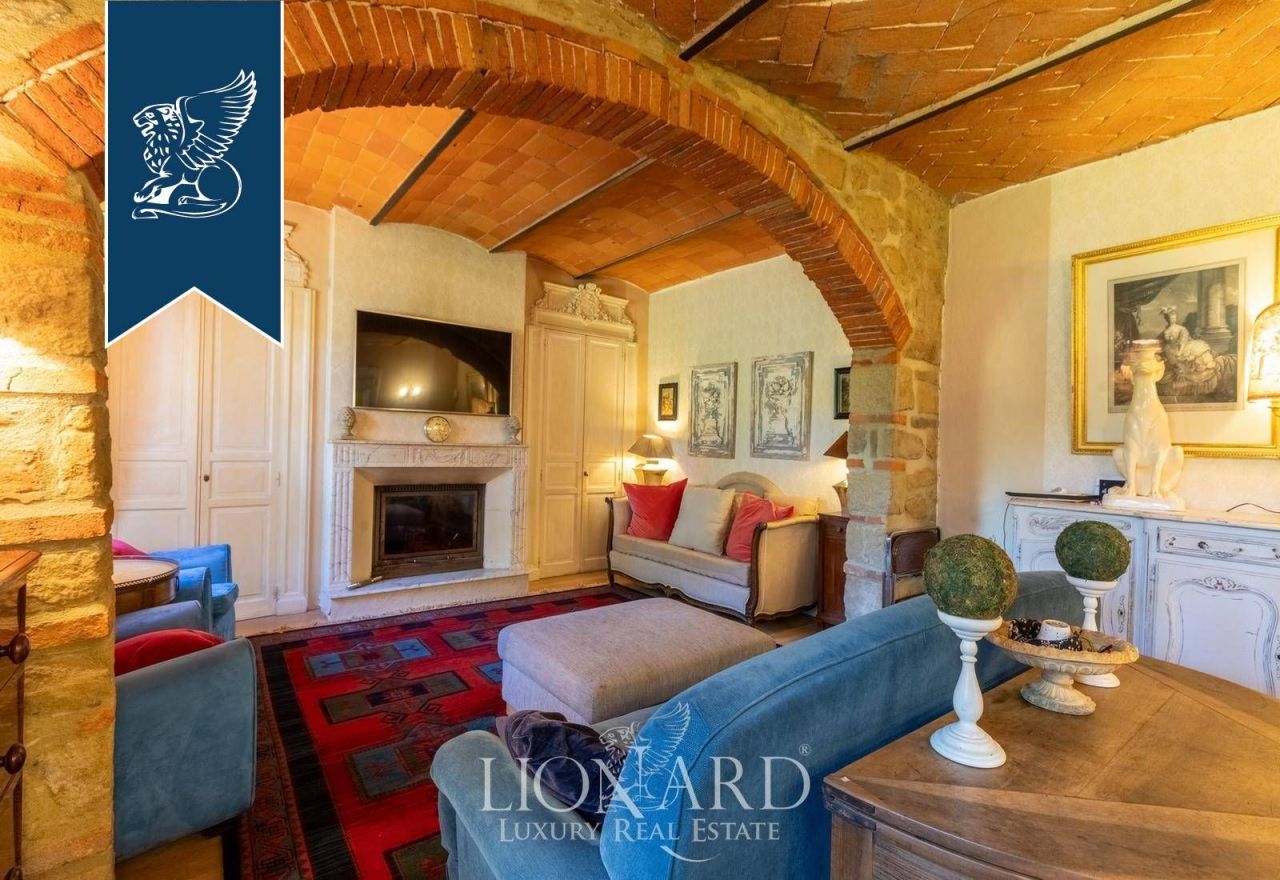 Вилла в Ареццо, Италия, 550 м² - фото 16