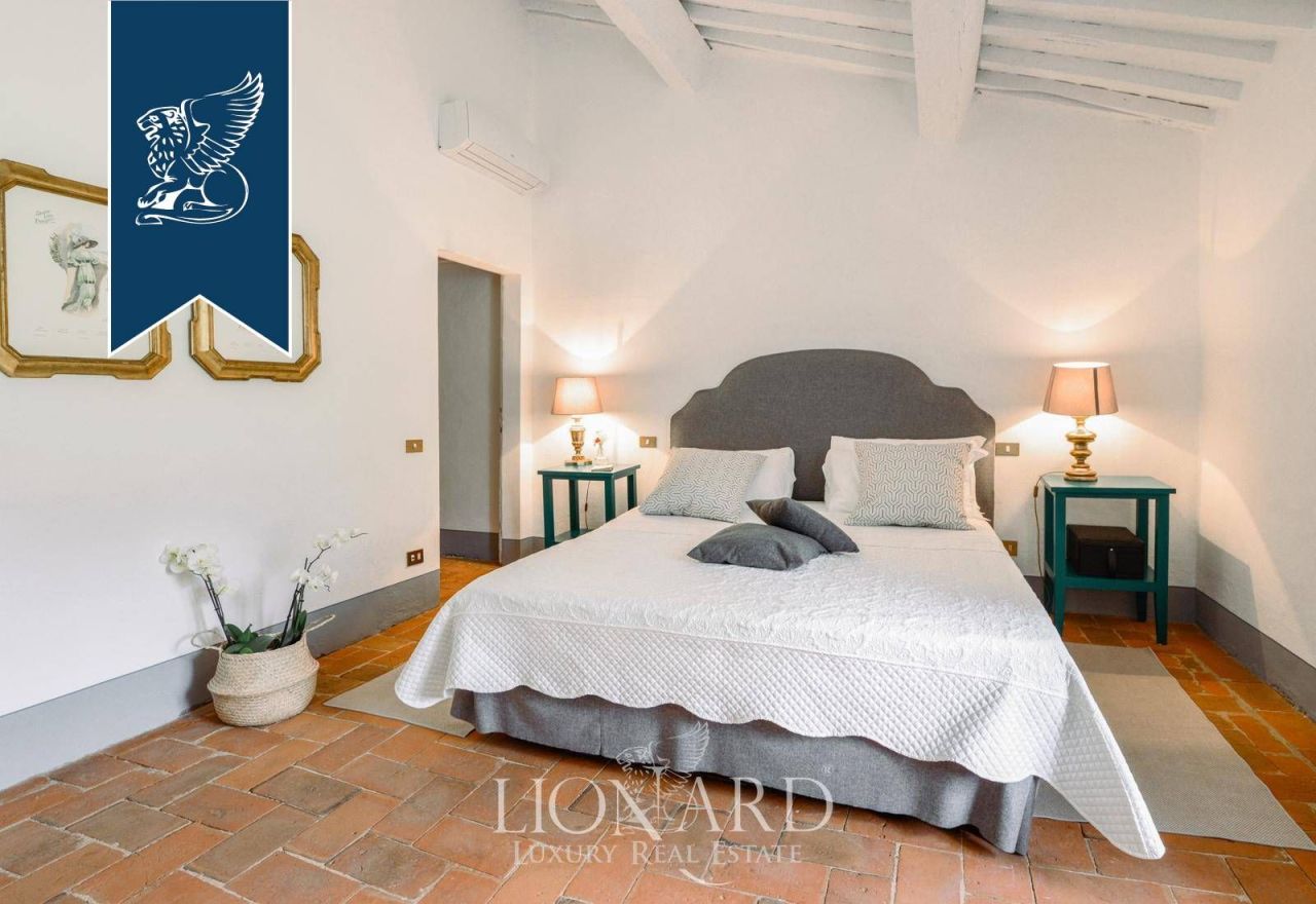 Вилла в Капаннори, Италия, 1 838 м² - фото 16