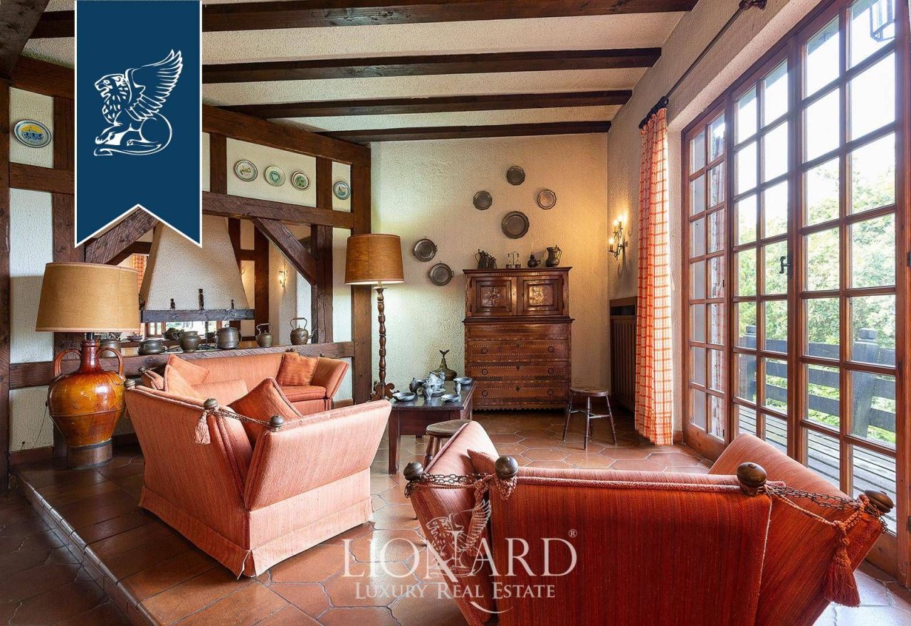 Вилла в Бодьо-Ломнаго, Италия, 1 000 м² - фото 16