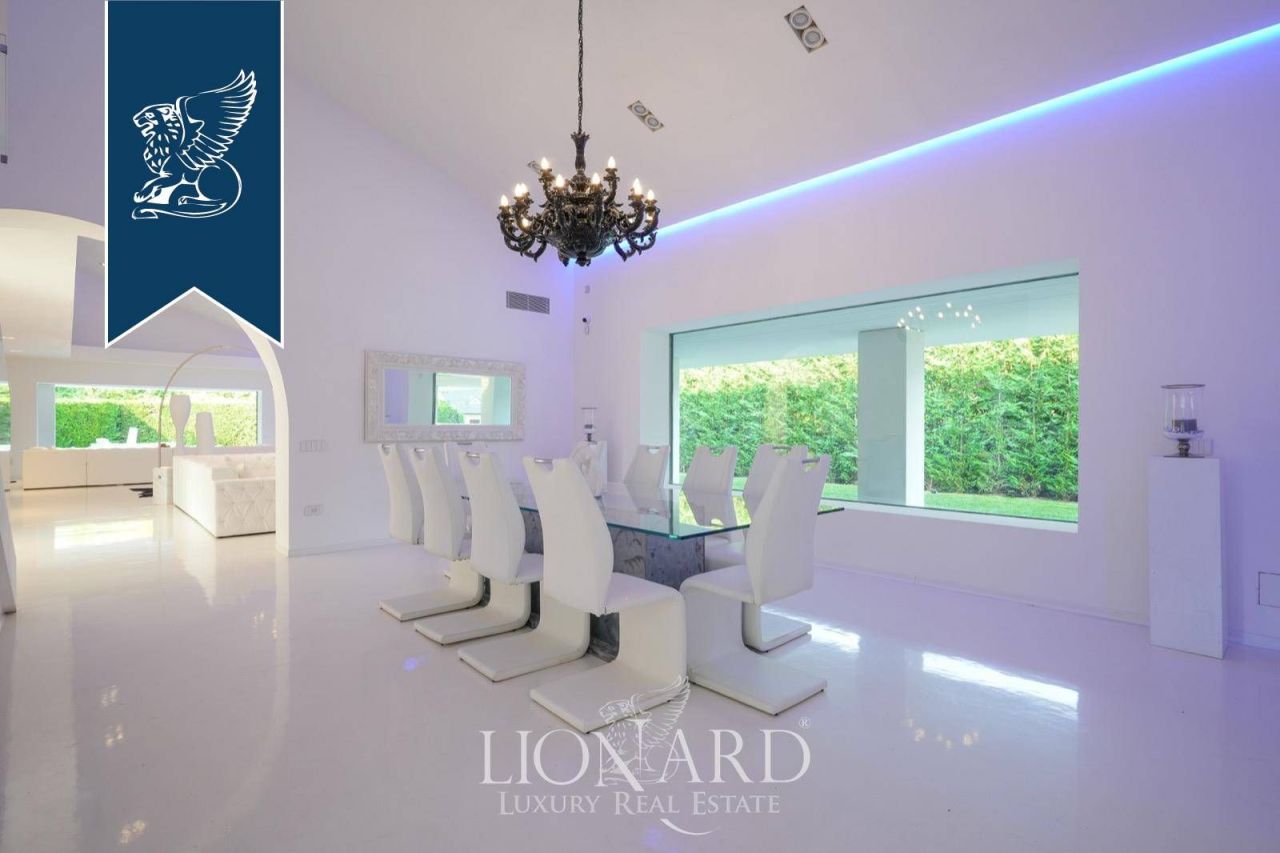 Вилла в Тревизо, Италия, 789 м² - фото 16