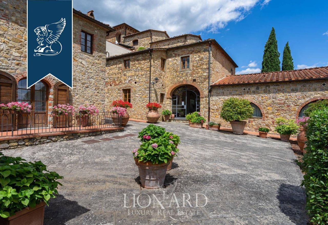 Ферма в Ареццо, Италия, 1 500 м² - фото 16