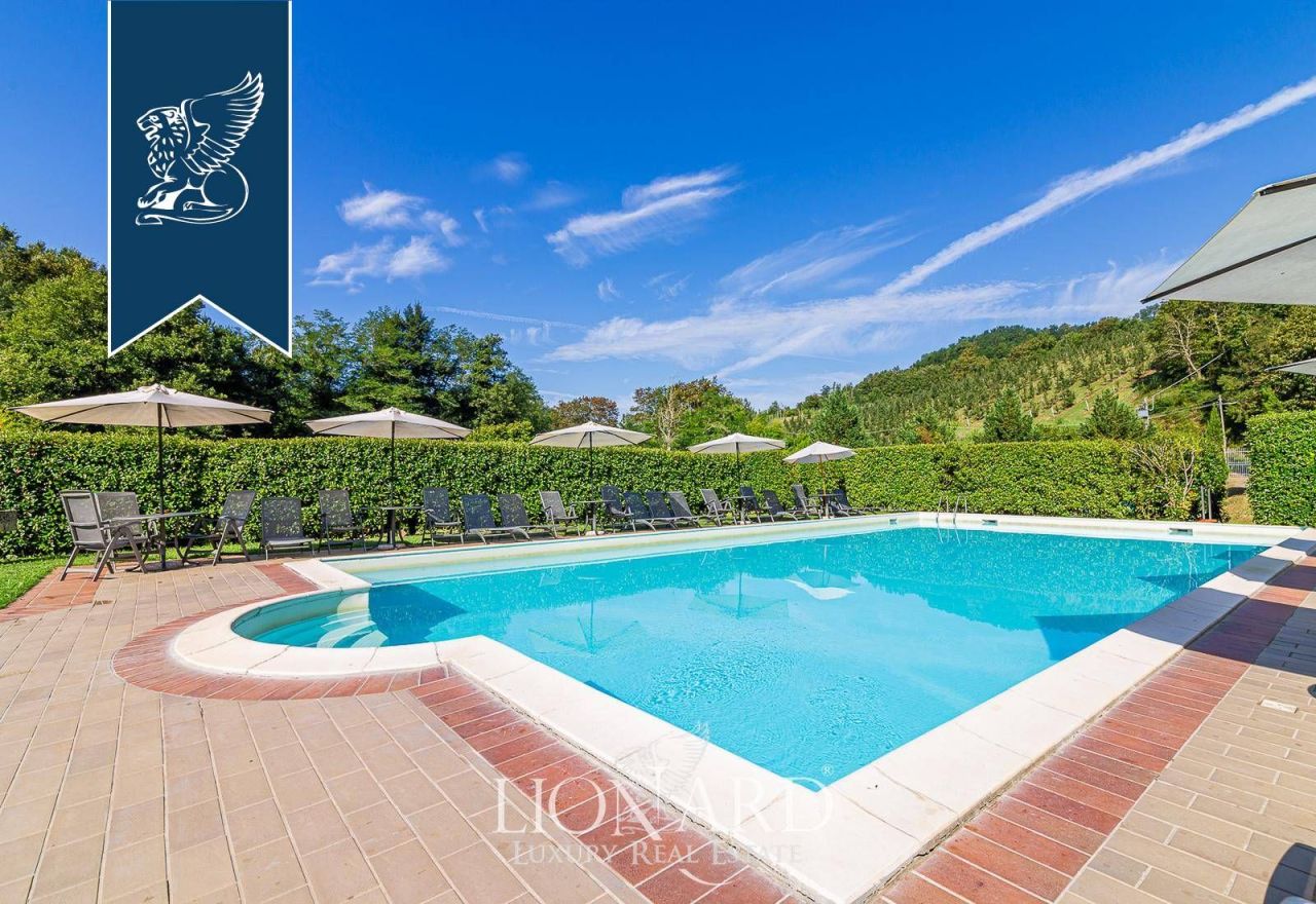 Отель, гостиница в Массе, Италия, 1 700 м² - фото 16