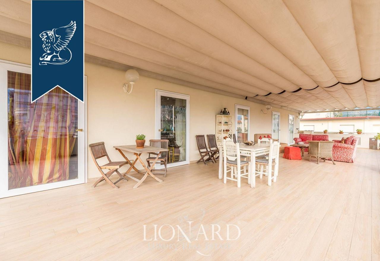 Апартаменты в Виареджо, Италия, 150 м² - фото 15