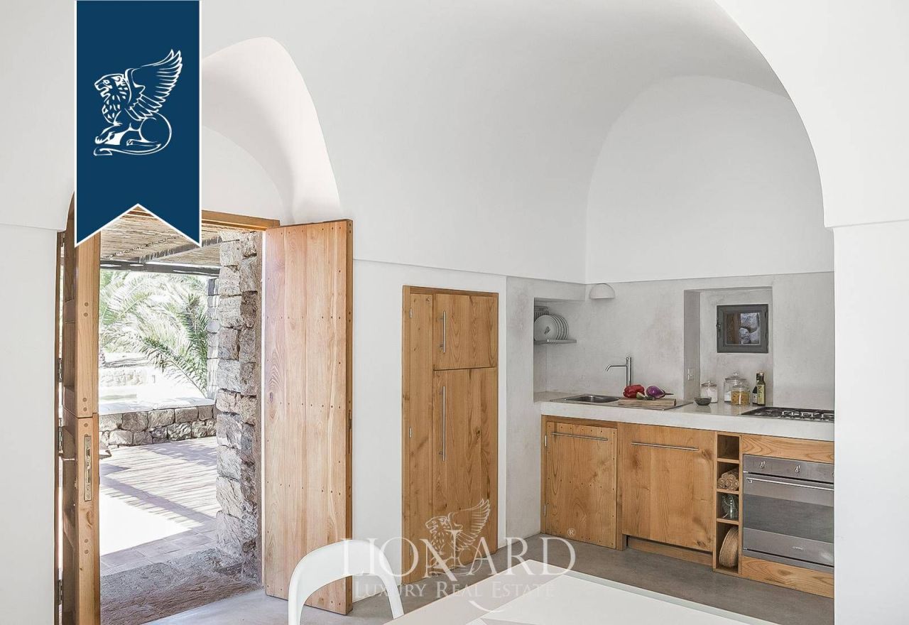 Ферма на о-ве Пантеллерия, Италия, 550 м² - фото 15
