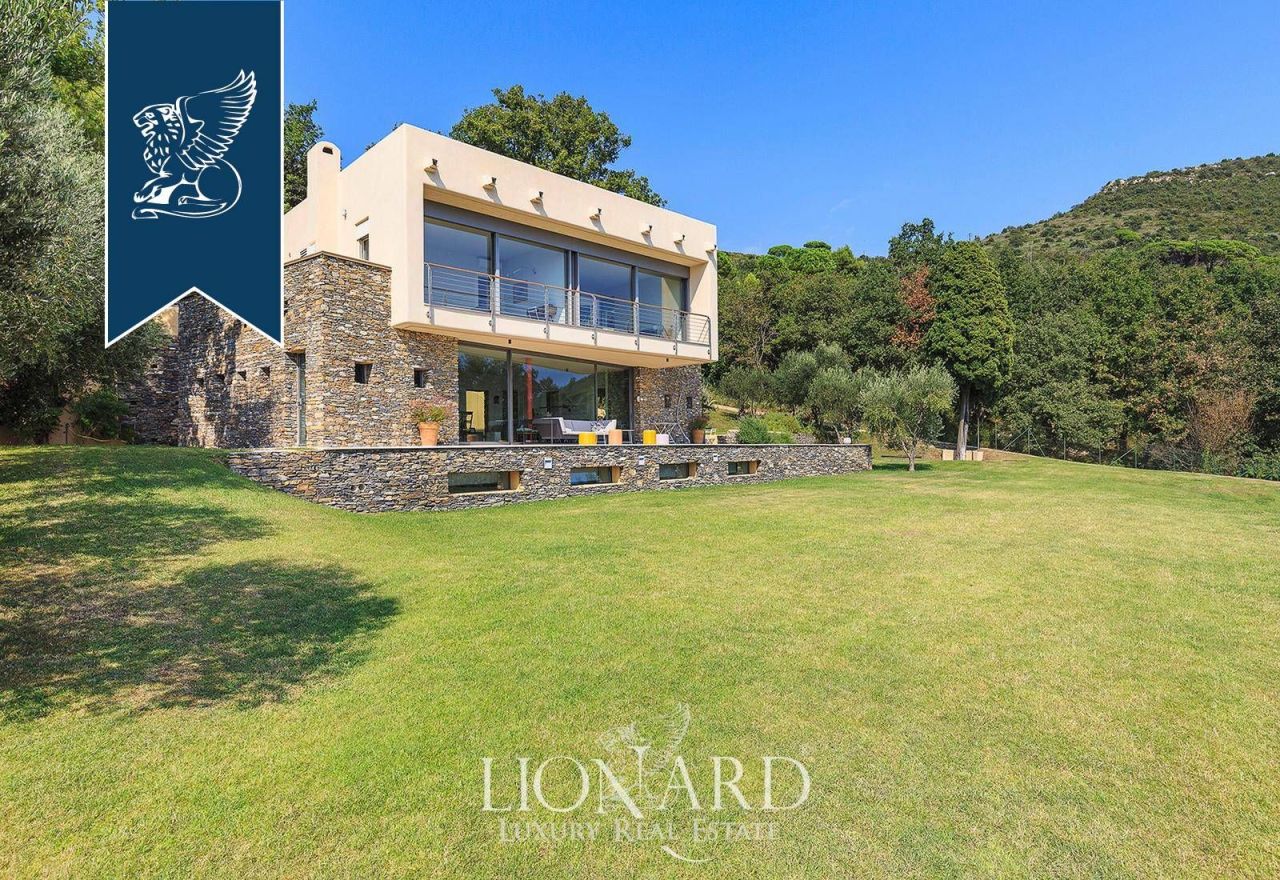 Вилла в Алассио, Италия, 500 м² - фото 15