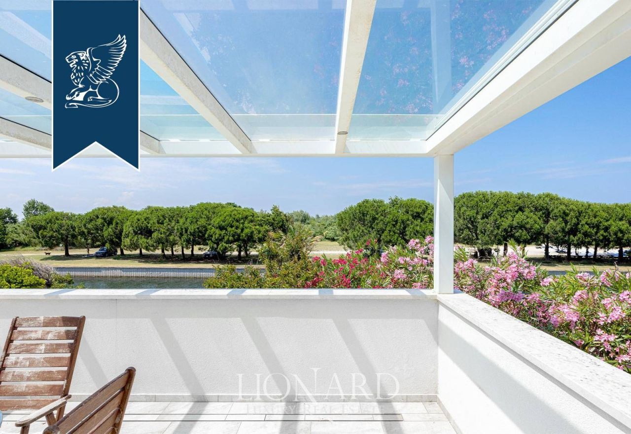 Вилла в Альбарелле, Италия, 560 м² - фото 15