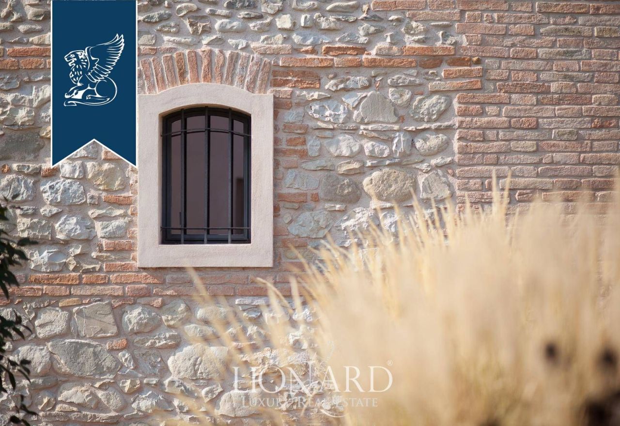 Вилла в Реджо-Эмилии, Италия, 800 м² - фото 15