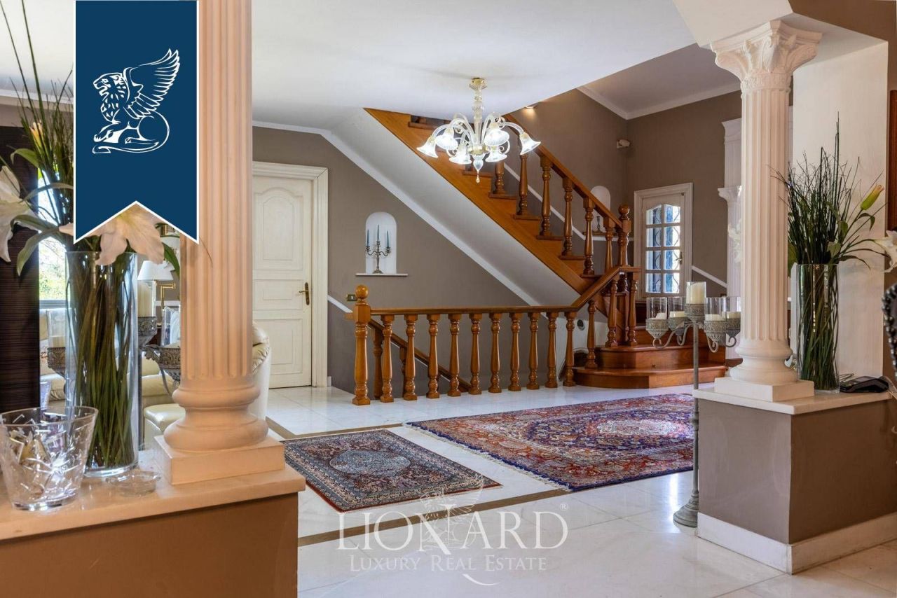 Вилла в Риме, Италия, 840 м² - фото 15