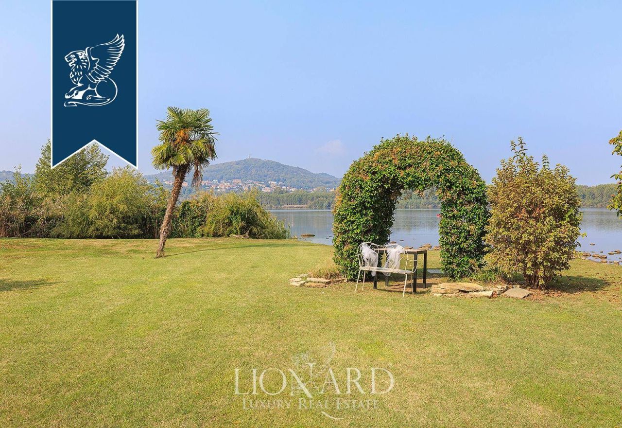 Вилла в Турине, Италия, 1 000 м² - фото 14