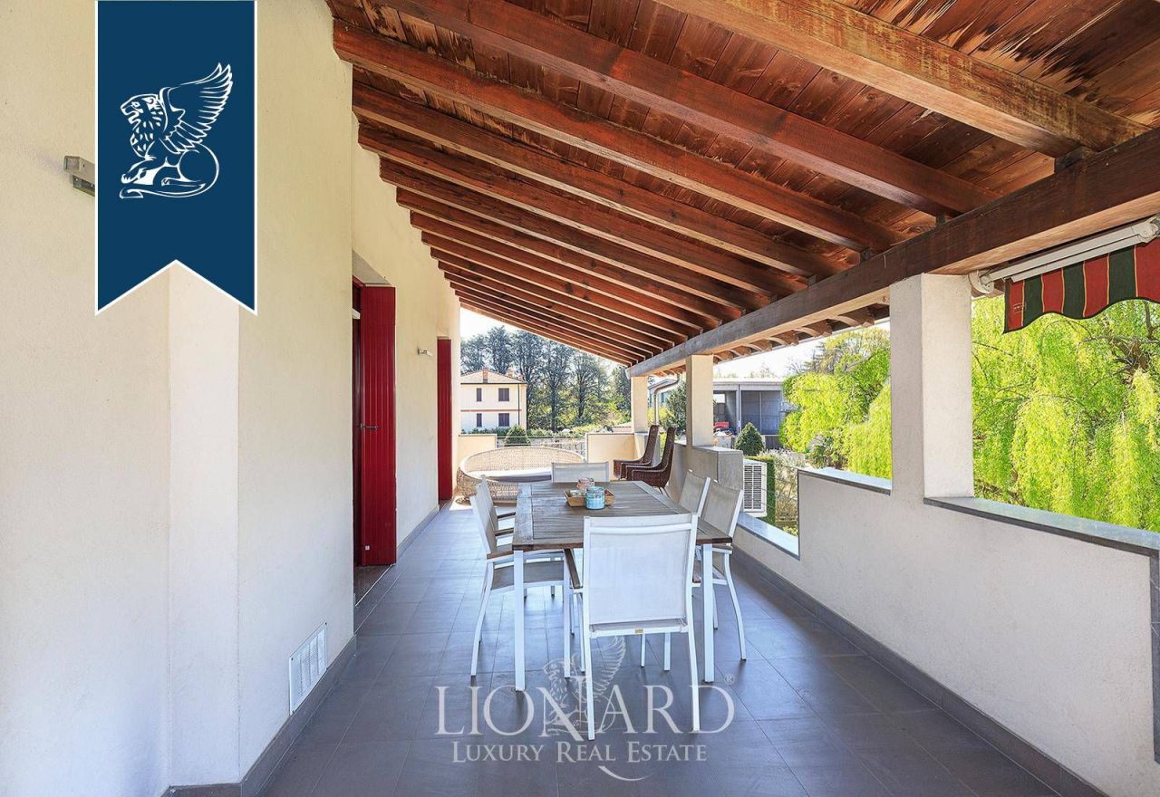 Вилла в Милане, Италия, 300 м² - фото 16