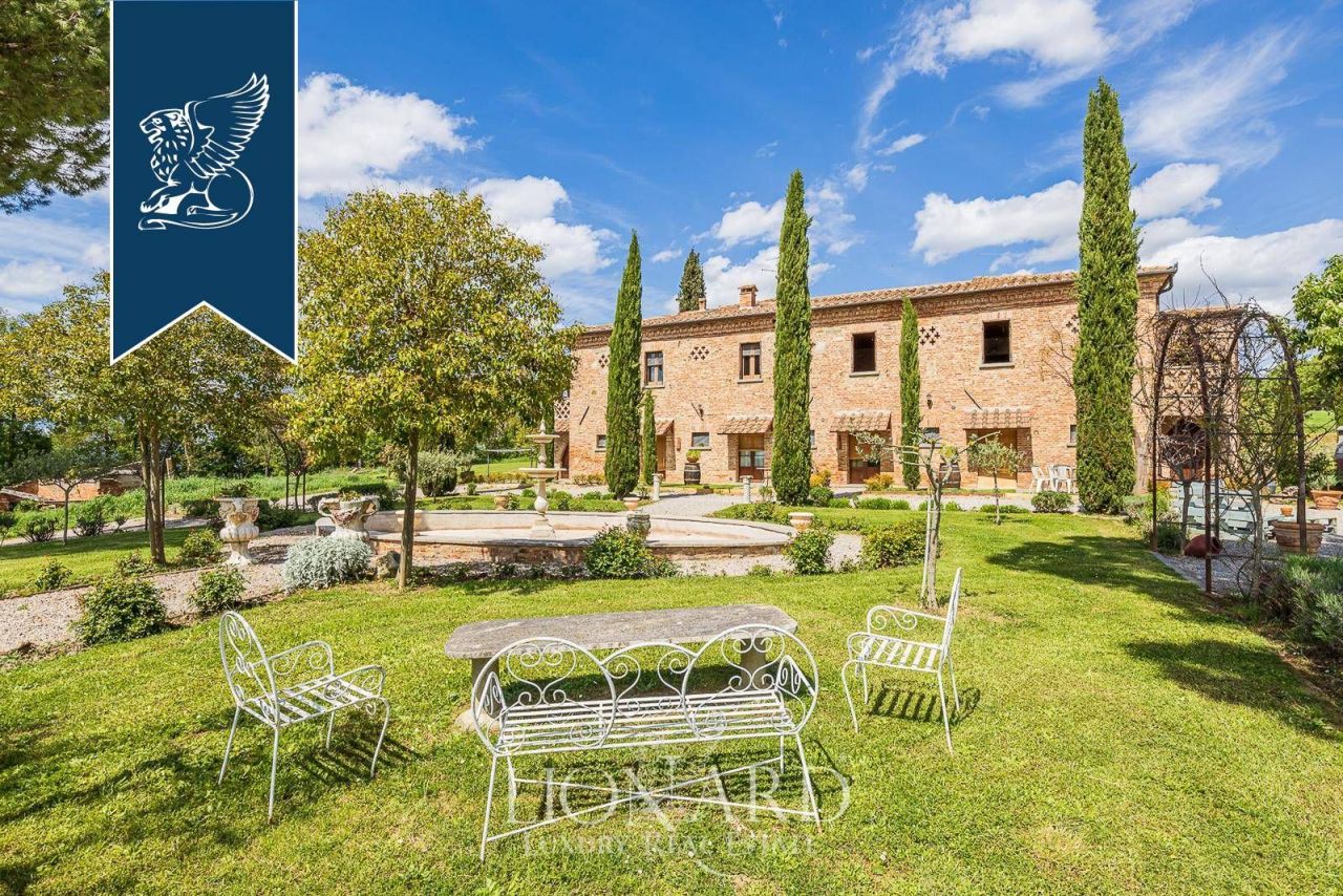 Вилла в Кортоне, Италия, 1 100 м² - фото 17