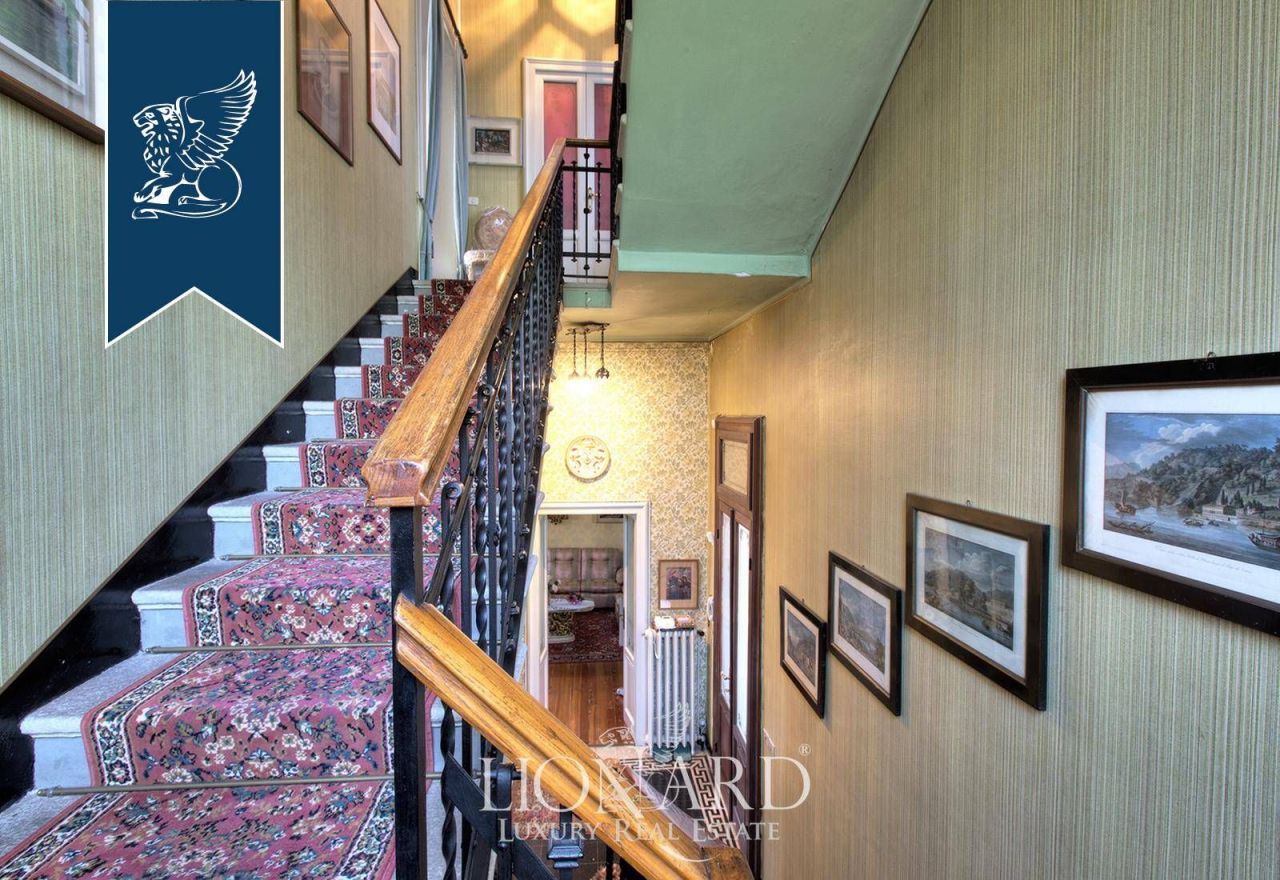 Вилла в Лезе, Италия, 400 м² - фото 17