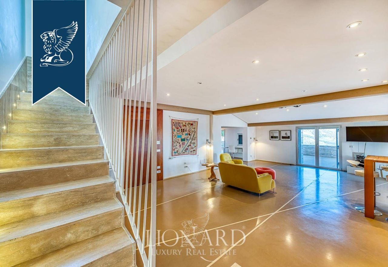 Вилла в Латина, Италия, 630 м² - фото 17