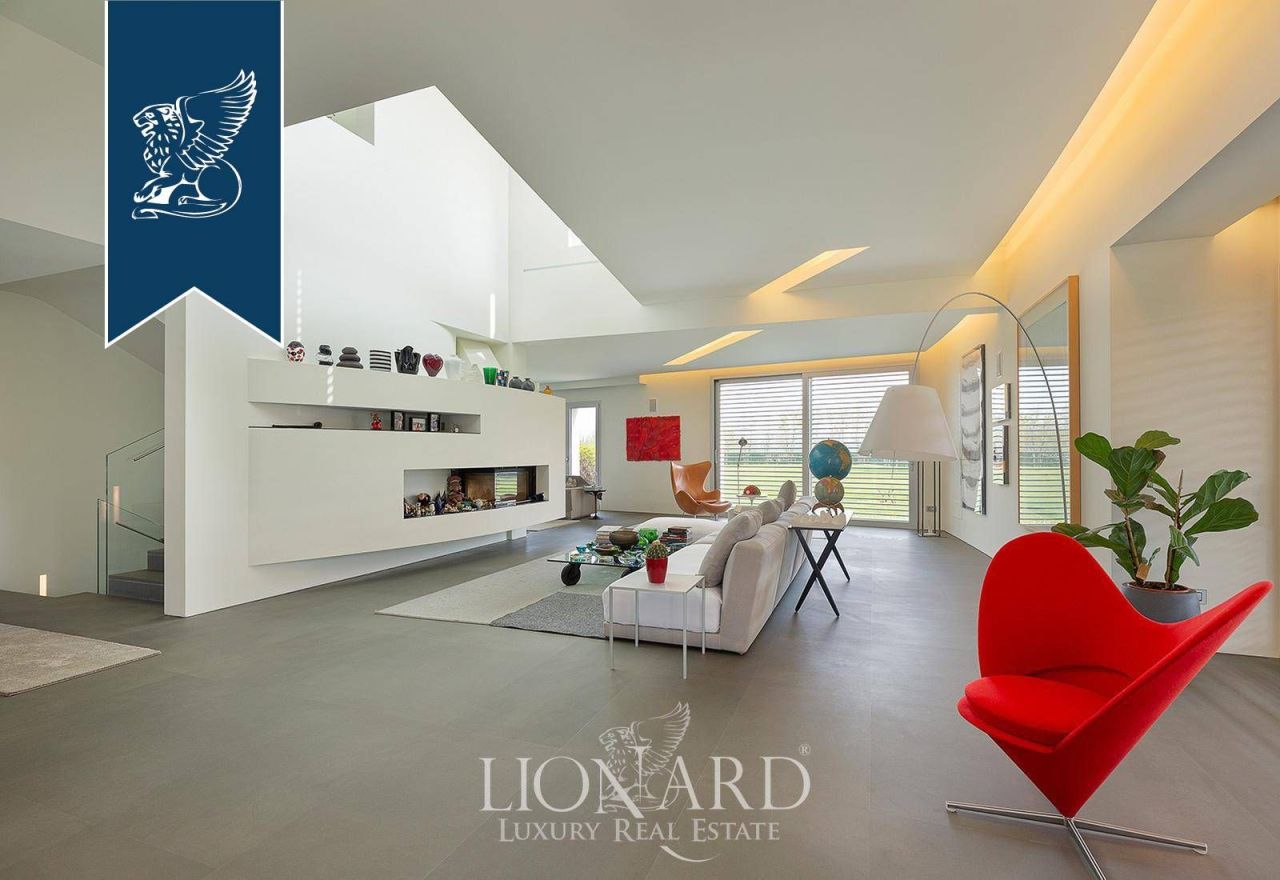 Вилла в Бергамо, Италия, 1 000 м² - фото 17