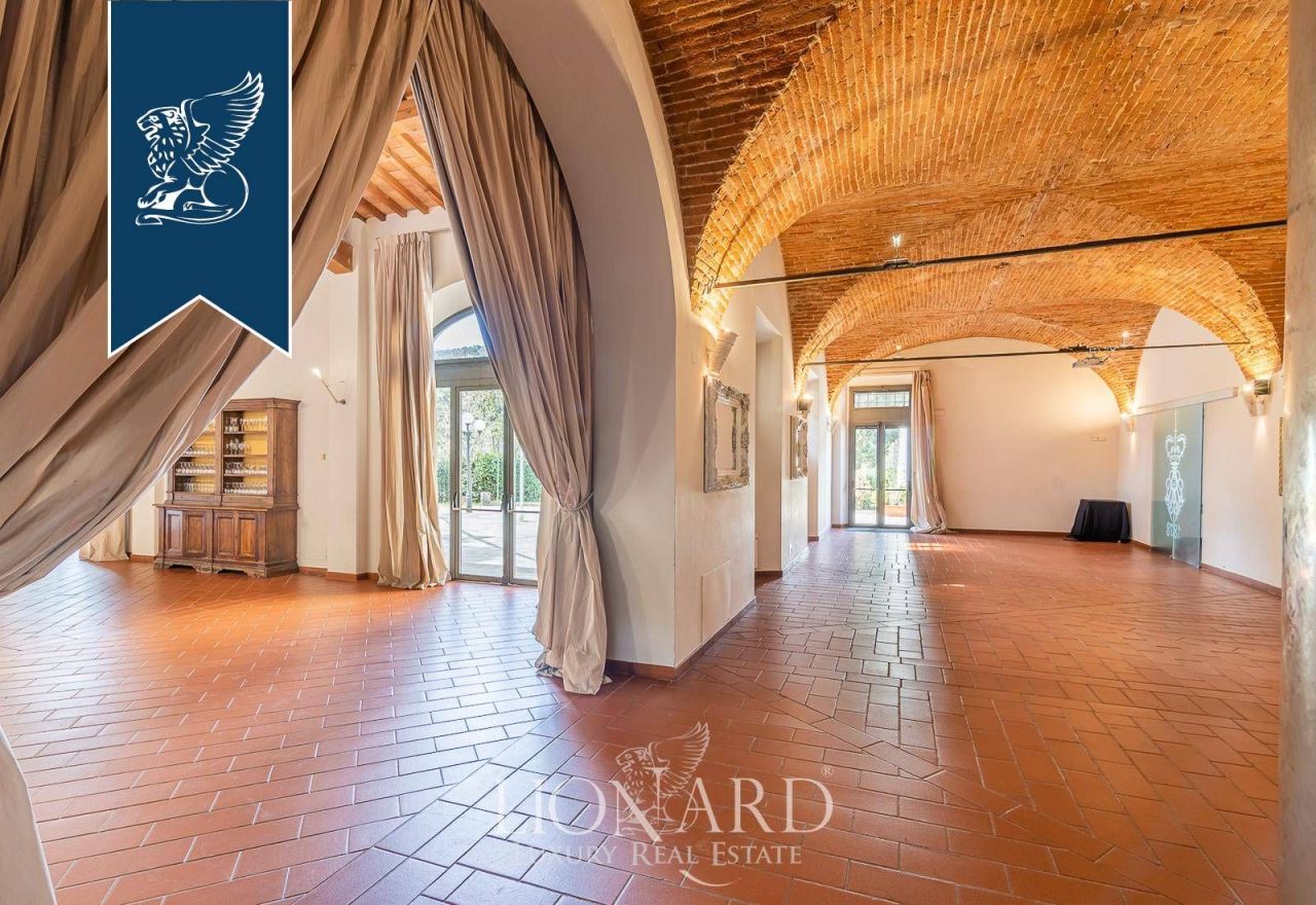 Вилла во Флоренции, Италия, 1 000 м² - фото 17