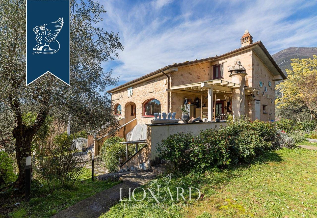 Вилла в Камайоре, Италия, 360 м² - фото 17