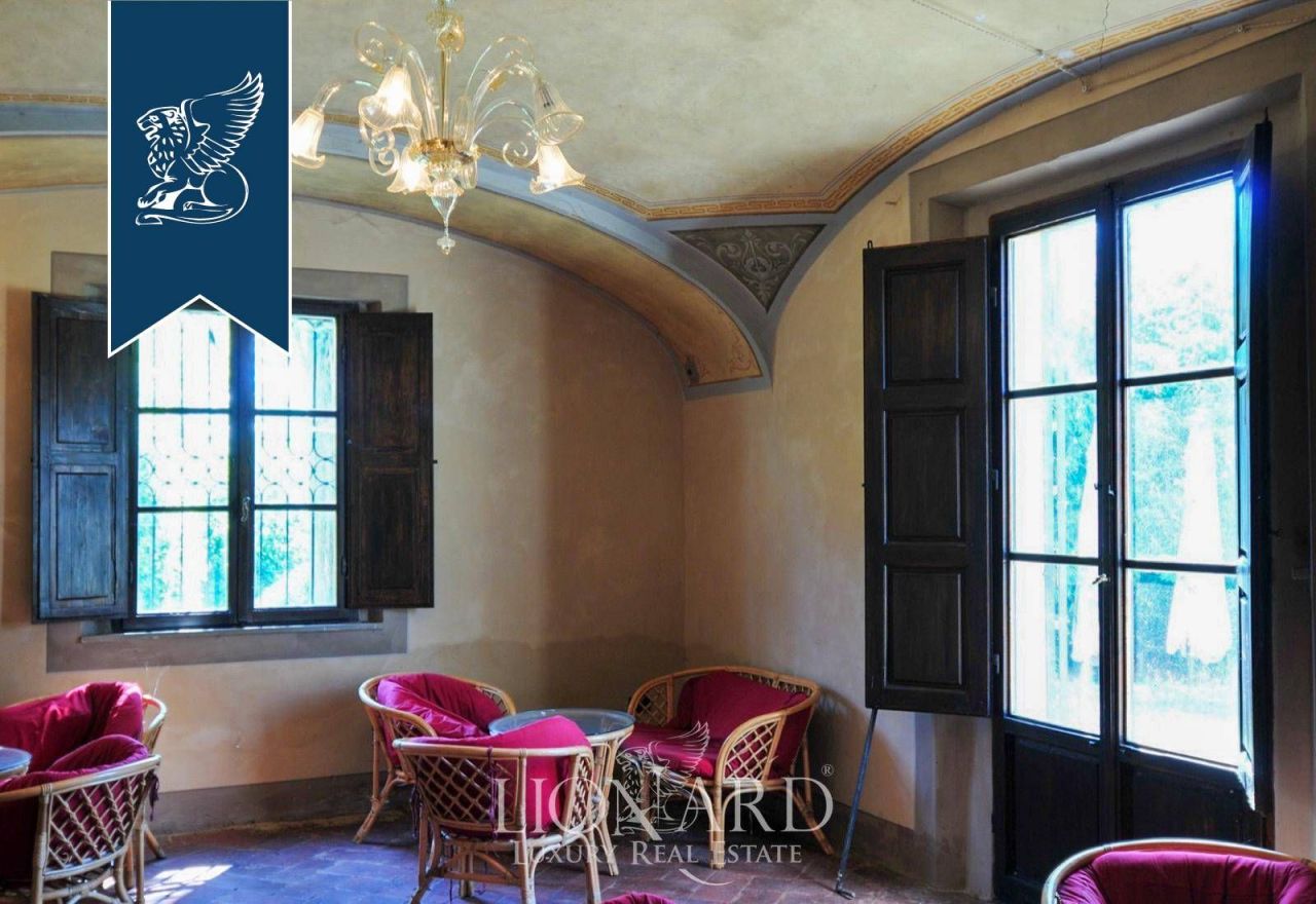 Вилла в Ареццо, Италия, 2 000 м² - фото 17