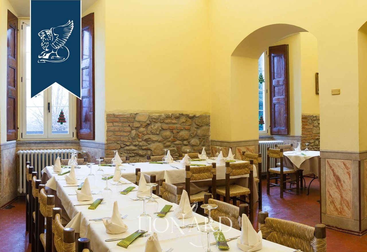 Ферма в Монце, Италия, 3 000 м² - фото 17