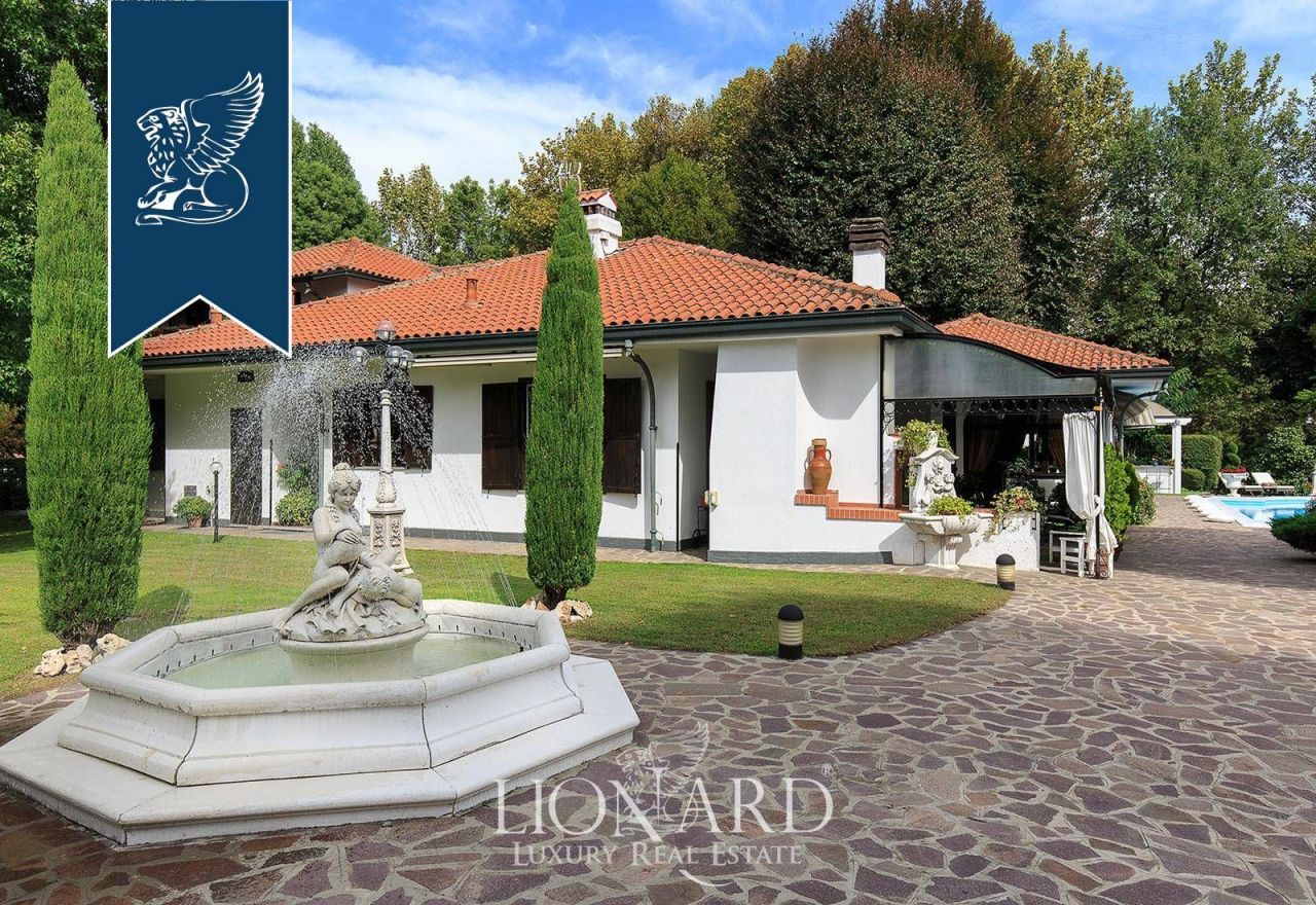 Вилла в Милане, Италия, 380 м² - фото 17